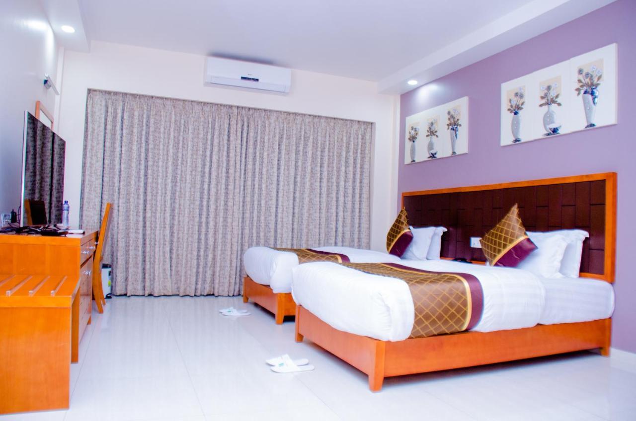 קינשאסה Hotel Platinum מראה חיצוני תמונה