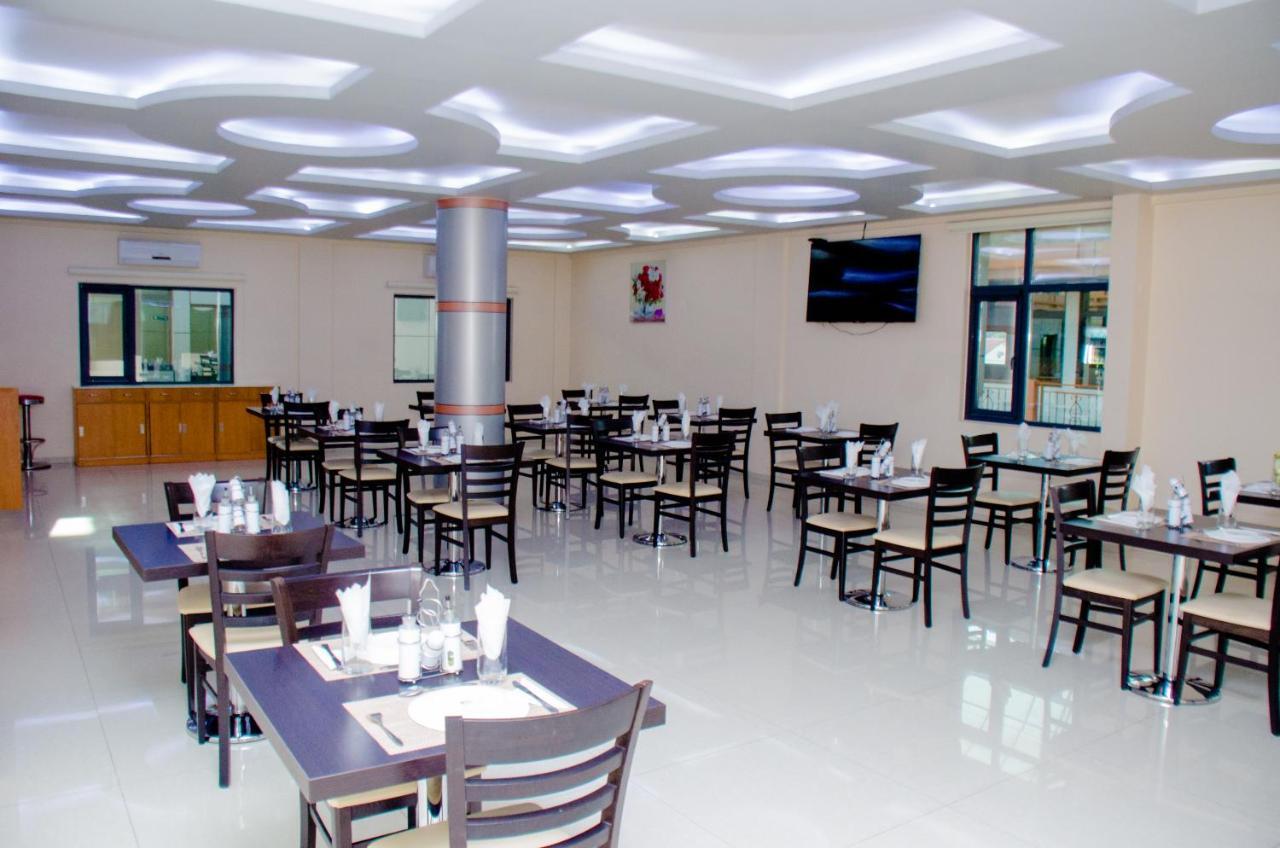 קינשאסה Hotel Platinum מראה חיצוני תמונה