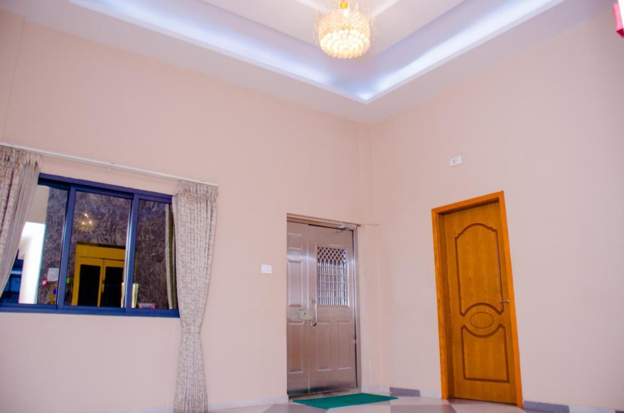 קינשאסה Hotel Platinum מראה חיצוני תמונה