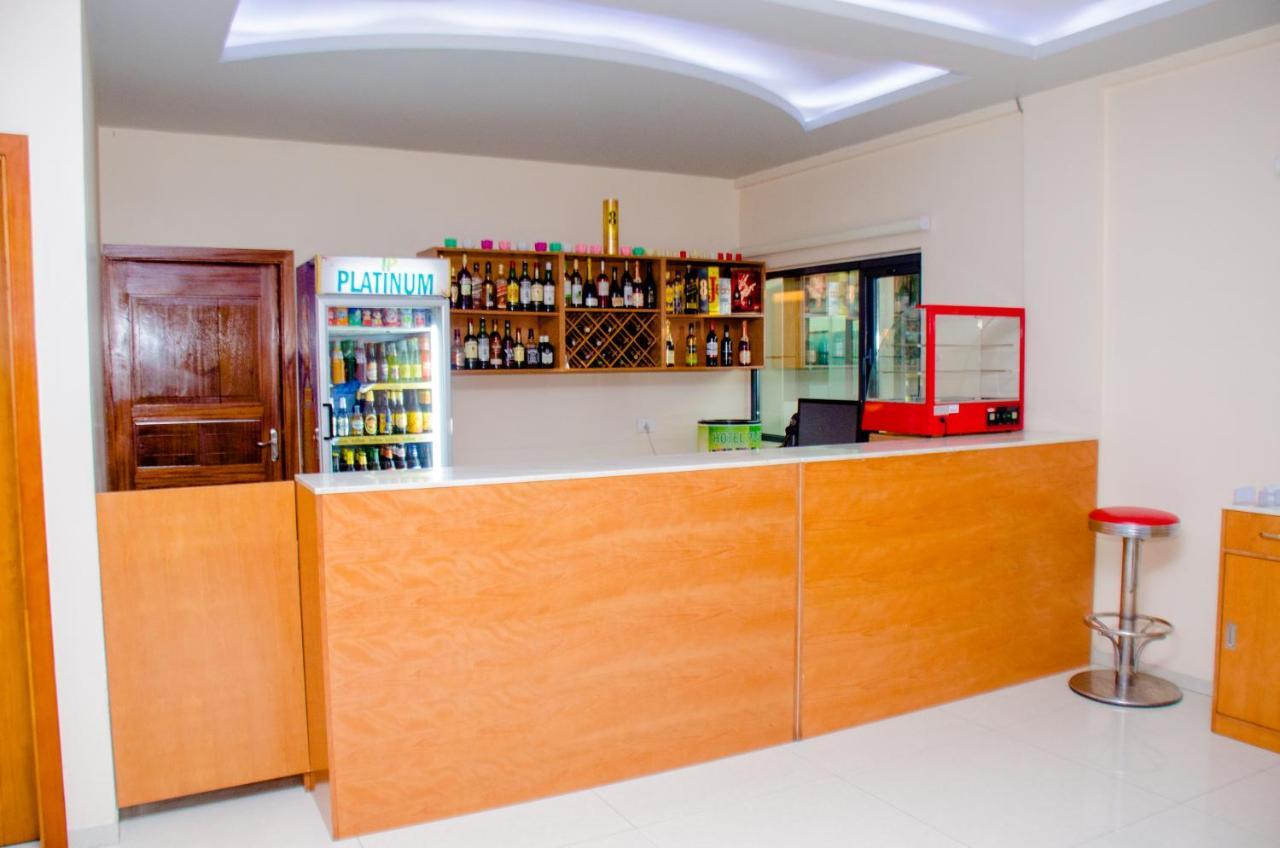 קינשאסה Hotel Platinum מראה חיצוני תמונה