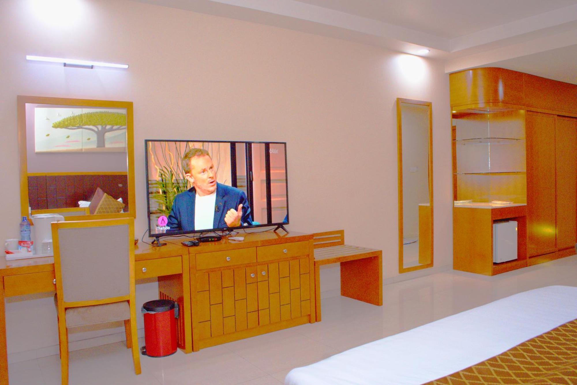 קינשאסה Hotel Platinum מראה חיצוני תמונה